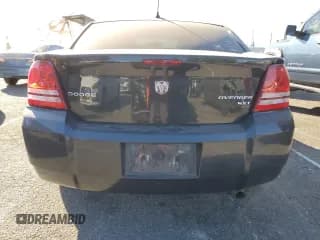 ✅ 2010 Dodge Avenger SXT • VIN: 1B3CC4FB7AN206331 • Lot: 81363594. Wystawiony na Copart z przebiegiem 86 643 mil. Bezpłatny archiwum sprzedaży aukcyjnych z USA i szczegółowy raport historii pojazdu na DreamBid. Zdjęcie 6.
