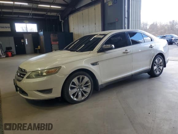 ✅ 2010 Ford Taurus Limited • VIN: 1FAHP2FW8AG148126 • Лот: 90126045. Опубликован ранее на Copart с пробегом 129 116 миль. Бесплатный доступ к архиву аукционных продаж из США и подробный отчёт об истории автомобиля на DreamBid. Изображение 1.
