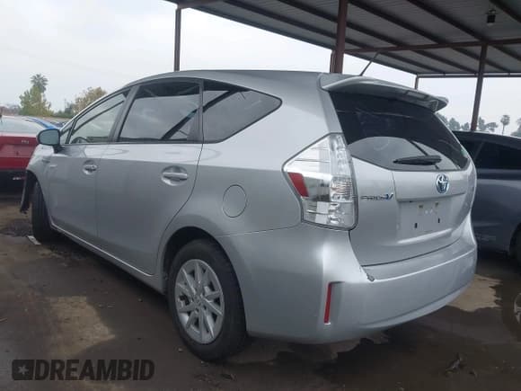 ✅ 2013 Toyota Prius Three • VIN: JTDZN3EU3D3220372 • Lot: 43719842. Wystawiony na IAAI z przebiegiem 90 583 mil. Bezpłatny archiwum sprzedaży aukcyjnych z USA i szczegółowy raport historii pojazdu na DreamBid. Zdjęcie 3.