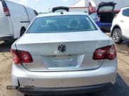 ✅ 2008 Volkswagen Jetta SE • VIN: 3VWRM71K58M061449 • Lot: 42624787. Listed on IAAI with 107,972 mi. Free auction sales archive from the USA and detailed vehicle history report at DreamBid. Image 16.