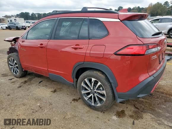 ✅ 2024 Toyota Corolla Cross XLE • VIN: 7MUDAABG6RV083545 • Lot: 93613125. Listed on Copart with 35,039 mi. Free auction sales archive from the USA and detailed vehicle history report at DreamBid. Image 2.