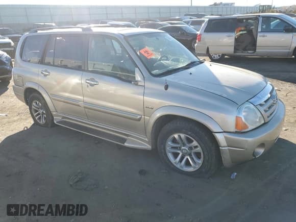 ✅ 2006 Suzuki XL7 • VIN: JS3TY92V464102424 • Lot: 83684454. Wystawiony na Copart z przebiegiem Nie podano. Bezpłatny archiwum sprzedaży aukcyjnych z USA i szczegółowy raport historii pojazdu na DreamBid. Zdjęcie 4.