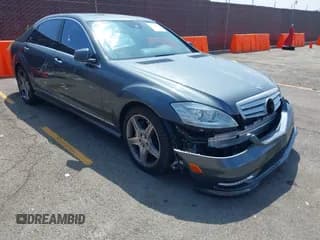 ✅ 2011 Mercedes-Benz S 550 • VIN: WDDNG7BB3BA385985 • Lot: 42207977. Wystawiony na IAAI z przebiegiem 122 874 mil. Bezpłatny archiwum sprzedaży aukcyjnych z USA i szczegółowy raport historii pojazdu na DreamBid. Zdjęcie 1.