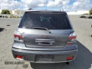 ✅ 2006 Mitsubishi Outlander SE • VIN: JA4LX41F06U023907 • Lot: 81903545. Listed on Copart with 140,255 mi. Free auction sales archive from the USA and detailed vehicle history report at DreamBid. Image 6.
