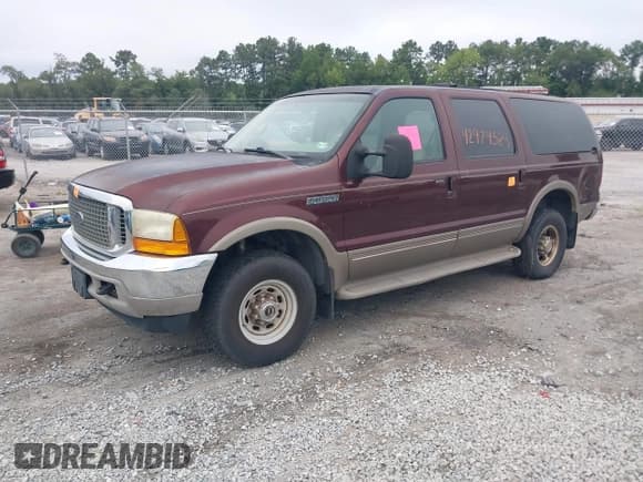 ✅ 2000 Ford Excursion Limited • VIN: 1FMNU43S8YEB53976 • Лот: 42979589. Опубликован ранее на IAAI с пробегом 265 877 миль. Бесплатный доступ к архиву аукционных продаж из США и подробный отчёт об истории автомобиля на DreamBid. Изображение 2.