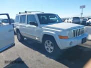 ✅ 2010 Jeep Commander Sport • VIN: 1J4RG4GK8AC101461 • Лот: 43797851. Опубликован ранее на IAAI с пробегом 145 424 миль. Бесплатный доступ к архиву аукционных продаж из США и подробный отчёт об истории автомобиля на DreamBid. Изображение 1.