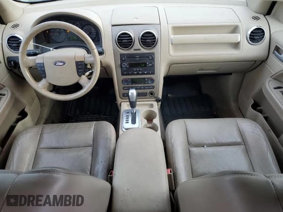 ✅ 2006 Ford Freestyle SEL • VIN: 1FMZK05146GA27720 • Lot: 84508964. Wystawiony na Copart z przebiegiem 144 416 mil. Bezpłatny archiwum sprzedaży aukcyjnych z USA i szczegółowy raport historii pojazdu na DreamBid. Zdjęcie 8.