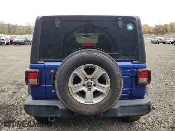 ✅ 2018 Jeep Wrangler Unlimited Sport S • VIN: 1C4HJXDG9JW290107 • Lot: 90759215. Listed on Copart with 95,833 mi. Free auction sales archive from the USA and detailed vehicle history report at DreamBid. Image 6.