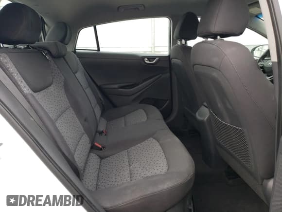 ✅ 2018 Hyundai Ioniq Blue • VIN: KMHC65LC4JU096316 • Lot: 80973724. Wystawiony na Copart z przebiegiem 96 791 mil. Bezpłatny archiwum sprzedaży aukcyjnych z USA i szczegółowy raport historii pojazdu na DreamBid. Zdjęcie 10.