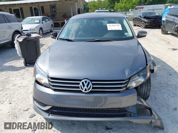 ✅ 2013 Volkswagen Passat Wolfsburg Edition • VIN: 1VWAH7A33DC035826 • Лот: 42309758. Опубликован ранее на IAAI с пробегом 135 227 миль. Бесплатный доступ к архиву аукционных продаж из США и подробный отчёт об истории автомобиля на DreamBid. Изображение 12.