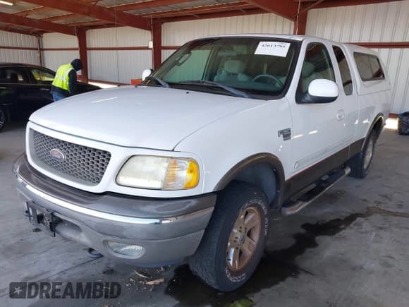 ✅ 2003 Ford F-150 XL • VIN: 1FTRX18L53NB43542 • Лот: 42613795. Опубликован ранее на IAAI с пробегом 188 983 миль. Бесплатный доступ к архиву аукционных продаж из США и подробный отчёт об истории автомобиля на DreamBid. Изображение 2.