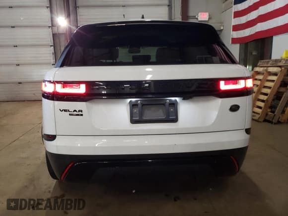✅ 2019 Land Rover Range Rover Velar S • VIN: SALYB2EN8KA200899 • Лот: 85012164. Опубликован ранее на Copart с пробегом 82 940 миль. Бесплатный доступ к архиву аукционных продаж из США и подробный отчёт об истории автомобиля на DreamBid. Изображение 6.