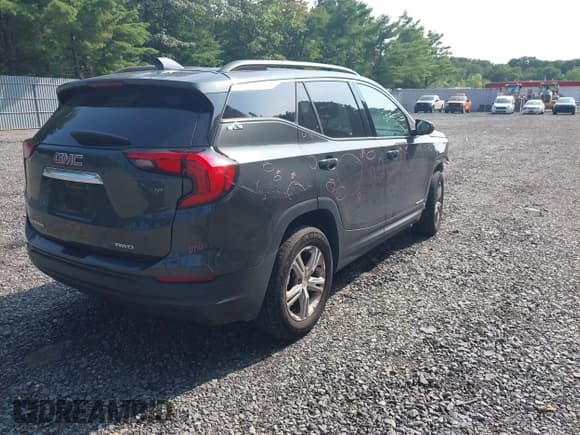 ✅ 2020 GMC Terrain SLE • VIN: 3GKALTEV7LL203481 • Лот: 42947070. Опубликован ранее на IAAI с пробегом 126 172 миль. Бесплатный доступ к архиву аукционных продаж из США и подробный отчёт об истории автомобиля на DreamBid. Изображение 4.