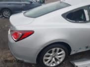 ✅ 2016 Hyundai Genesis Coupe 3.8L Base • VIN: KMHHT6KJ3GU132901 • Lot: 41525043. Wystawiony na IAAI z przebiegiem 94 012 mil. Bezpłatny archiwum sprzedaży aukcyjnych z USA i szczegółowy raport historii pojazdu na DreamBid. Zdjęcie 19.