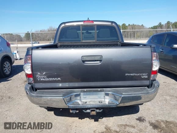 ✅ 2013 Toyota Tacoma PreRunner • VIN: 5TFJU4GN2DX031877 • Lot: 41532757. Listed on IAAI with 176,797 mi. Free auction sales archive from the USA and detailed vehicle history report at DreamBid. Image 16.