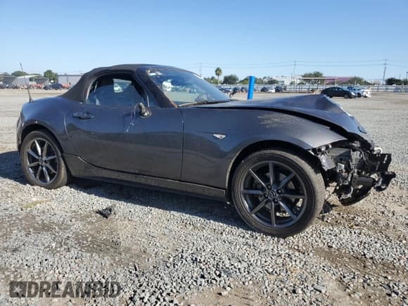 ✅ 2020 Mazda MX-5 Miata Grand Touring • VIN: JM1NDAD78L0412677 • Lot: 70742205. Listed on Copart with 63,377 mi. Free auction sales archive from the USA and detailed vehicle history report at DreamBid. Image 4.