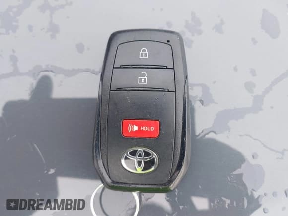 ✅ 2023 Toyota Prius LE • VIN: JTDACAAU6P3004985 • Lot: 43451191. Wystawiony na IAAI z przebiegiem 29 165 mil. Bezpłatny archiwum sprzedaży aukcyjnych z USA i szczegółowy raport historii pojazdu na DreamBid. Zdjęcie 11.