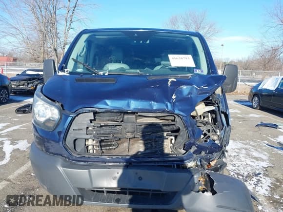 ✅ 2015 Ford Transit XL • VIN: 1FBZX2YM8FKB18966 • Lot: 41638793. Wystawiony na IAAI z przebiegiem 166 456 mil. Bezpłatny archiwum sprzedaży aukcyjnych z USA i szczegółowy raport historii pojazdu na DreamBid. Zdjęcie 12.