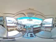 ✅ 2006 Lincoln Navigator Luxury • VIN: 5LMFU275X6LJ21677 • Lot: 77327274. Wystawiony na Copart z przebiegiem 159 296 mil. Bezpłatny archiwum sprzedaży aukcyjnych z USA i szczegółowy raport historii pojazdu na DreamBid. Zdjęcie 13.