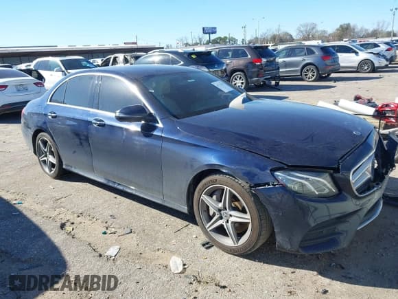 ✅ 2019 Mercedes-Benz E 300 • VIN: WDDZF4JB5KA523255 • Lot: 41731107. Listed on IAAI with 22,065 mi. Free auction sales archive from the USA and detailed vehicle history report at DreamBid. Image 1.