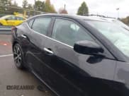 ✅ 2018 Nissan Maxima SL • VIN: 1N4AA6AP1JC396056 • Lot: 43557110. Wystawiony na IAAI z przebiegiem 122 919 mil. Bezpłatny archiwum sprzedaży aukcyjnych z USA i szczegółowy raport historii pojazdu na DreamBid. Zdjęcie 13.