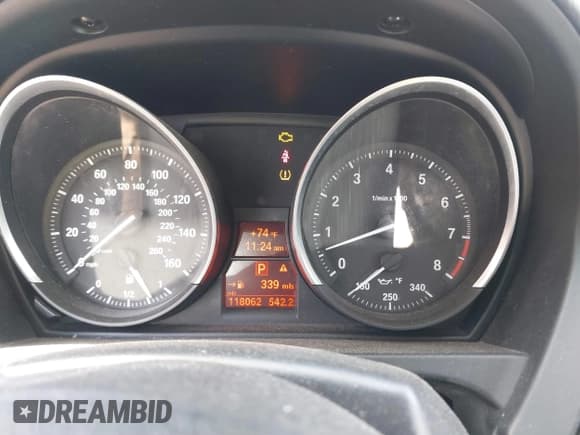 ✅ 2011 BMW Z4 sDrive30i • VIN: WBALM5C55BE380154 • Lot: 41815724. Listed on IAAI with 118,062 mi. Free auction sales archive from the USA and detailed vehicle history report at DreamBid. Image 7.