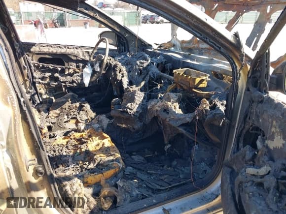 ✅ 2019 Hyundai Accent SE • VIN: 3KPC24A34KE077133 • Лот: 41619357. Опубликован ранее на IAAI с пробегом 104 956 миль. Бесплатный доступ к архиву аукционных продаж из США и подробный отчёт об истории автомобиля на DreamBid. Изображение 5.