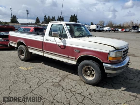 ✅ 1993 Ford F-150 • VIN: 1FTEF14N8PLB00422 • Лот: 49353765. Опубликован ранее на Copart с пробегом Не указан. Бесплатный доступ к архиву аукционных продаж из США и подробный отчёт об истории автомобиля на DreamBid. Изображение 4.