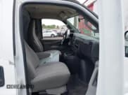 ✅ 2017 Chevrolet Express Cargo • VIN: 1GCWGAFF0H1134097 • Лот: 43193210. Опубликован ранее на IAAI с пробегом 130 349 миль. Бесплатный доступ к архиву аукционных продаж из США и подробный отчёт об истории автомобиля на DreamBid. Изображение 5.