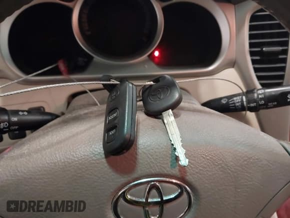 ✅ 2007 Toyota Highlander w/3rd Row • VIN: JTEEW21A070045078 • Lot: 42415121. Wystawiony na IAAI z przebiegiem 94 014 mil. Bezpłatny archiwum sprzedaży aukcyjnych z USA i szczegółowy raport historii pojazdu na DreamBid. Zdjęcie 11.