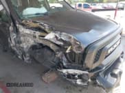 ✅ 2019 Ram 1500 Warlock • VIN: 1C6RR6GT6KS676712 • Lot: 42346557. Wystawiony na IAAI z przebiegiem 79 016 mil. Bezpłatny archiwum sprzedaży aukcyjnych z USA i szczegółowy raport historii pojazdu na DreamBid. Zdjęcie 6.