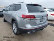 ✅ 2021 Volkswagen Atlas SEL • VIN: 1V2ER2CA9MC502102 • Lot: 42216484. Wystawiony na IAAI z przebiegiem 76 052 mil. Bezpłatny archiwum sprzedaży aukcyjnych z USA i szczegółowy raport historii pojazdu na DreamBid. Zdjęcie 3.