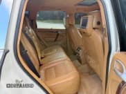 ✅ 2008 Porsche Cayenne Turbo • VIN: WP1AC29P38LA94293 • Lot: 91946145. Wystawiony na Copart z przebiegiem 153 723 mil. Bezpłatny archiwum sprzedaży aukcyjnych z USA i szczegółowy raport historii pojazdu na DreamBid. Zdjęcie 6.