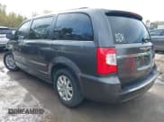 ✅ 2015 Chrysler Town & Country Touring • VIN: 2C4RC1BG9FR695141 • Lot: 43560145. Wystawiony na IAAI z przebiegiem 208 773 mil. Bezpłatny archiwum sprzedaży aukcyjnych z USA i szczegółowy raport historii pojazdu na DreamBid. Zdjęcie 3.