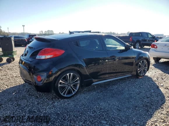 ✅ 2016 Hyundai Veloster Turbo • VIN: KMHTC6AE3GU290105 • Lot: 87897885. Wystawiony na Copart z przebiegiem 161 702 mil. Bezpłatny archiwum sprzedaży aukcyjnych z USA i szczegółowy raport historii pojazdu na DreamBid. Zdjęcie 3.