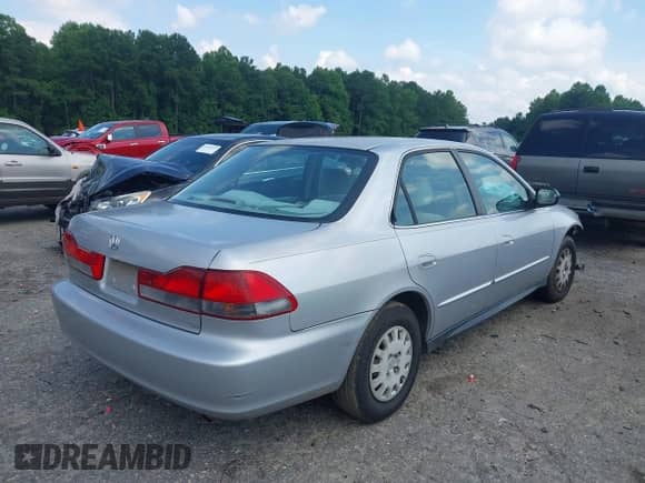 2001 Honda Accord VP with VIN 1HGCF86621A045346, listed as a IAAI auction lot 42698118 with 175,266 mi miles and . Bid and sale history available at DreamBid. Image 4.