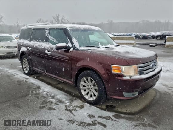 ✅ 2009 Ford Flex SEL • VIN: 2FMEK62C89BA04704 • Lot: 95309795. Wystawiony na Copart z przebiegiem 237 631 mil. Bezpłatny archiwum sprzedaży aukcyjnych z USA i szczegółowy raport historii pojazdu na DreamBid. Zdjęcie 4.
