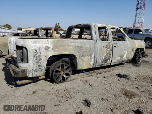 ✅ 2010 Chevrolet Silverado 1500 • VIN: 1GCYKSE24AZ155313 • Лот: 69612884. Опубликован ранее на Copart с пробегом Не указан. Бесплатный доступ к архиву аукционных продаж из США и подробный отчёт об истории автомобиля на DreamBid. Изображение 3.