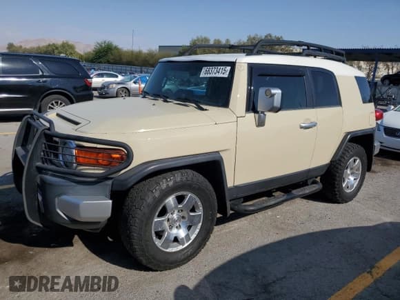 ✅ 2008 Toyota FJ Cruiser • VIN: JTEZU11F68K007972 • Lot: 68373415. Wystawiony na Copart z przebiegiem 119 401 mil. Bezpłatny archiwum sprzedaży aukcyjnych z USA i szczegółowy raport historii pojazdu na DreamBid. Zdjęcie 1.
