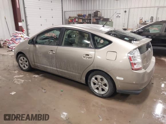 ✅ 2007 Toyota Prius • VIN: JTDKB20U677556817 • Lot: 43827783. Listed on IAAI with 155,956 mi. Free auction sales archive from the USA and detailed vehicle history report at DreamBid. Image 3.