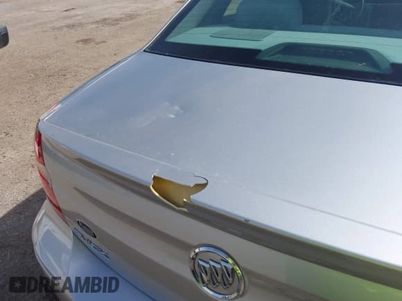 ✅ 2007 Buick LaCrosse CX • VIN: 2G4WC552771236194 • Lot: 41863780. Listed on IAAI with 104,215 mi. Free auction sales archive from the USA and detailed vehicle history report at DreamBid. Image 17.