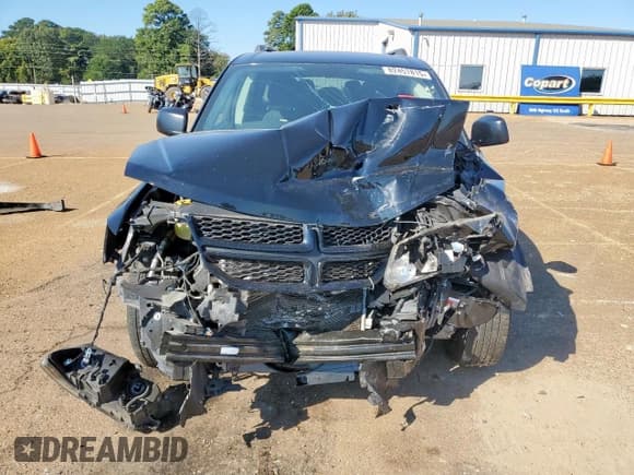 ✅ 2018 Dodge Journey SE • VIN: 3C4PDCAB3JT363630 • Lot: 82457815. Wystawiony na Copart z przebiegiem 131 752 mil. Bezpłatny archiwum sprzedaży aukcyjnych z USA i szczegółowy raport historii pojazdu na DreamBid. Zdjęcie 5.