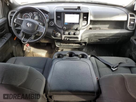 ✅ 2024 Ram 3500 Tradesman • VIN: 3C63R3GJ8RG155995 • Лот: 90999005. Опубликован ранее на Copart с пробегом 53 141 миль. Бесплатный доступ к архиву аукционных продаж из США и подробный отчёт об истории автомобиля на DreamBid. Изображение 8.