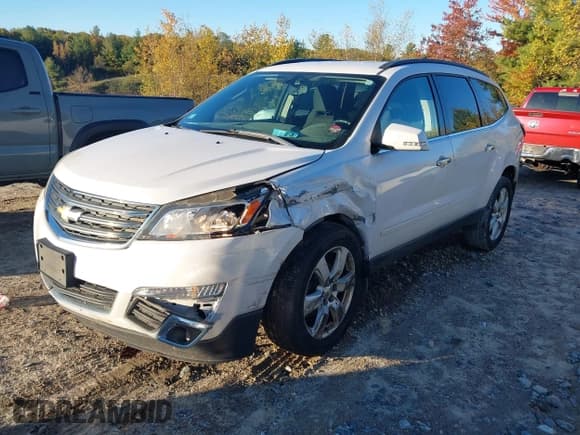 ✅ 2016 Chevrolet Traverse LT • VIN: 1GNKVGKD6GJ245738 • Lot: 43466703. Wystawiony na IAAI z przebiegiem 111 617 mil. Bezpłatny archiwum sprzedaży aukcyjnych z USA i szczegółowy raport historii pojazdu na DreamBid. Zdjęcie 17.
