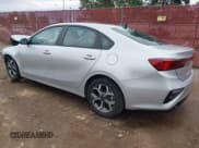 ✅ 2021 Kia Forte LXS • VIN: 3KPF24ADXME370740 • Lot: 43444456. Wystawiony na IAAI z przebiegiem 84 994 mil. Bezpłatny archiwum sprzedaży aukcyjnych z USA i szczegółowy raport historii pojazdu na DreamBid. Zdjęcie 3.