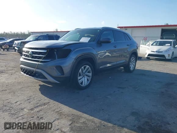 ✅ 2022 Volkswagen Atlas SE • VIN: 1V2WE2CA3NC218854 • Lot: 41931015. Wystawiony na IAAI z przebiegiem 49 855 mil. Bezpłatny archiwum sprzedaży aukcyjnych z USA i szczegółowy raport historii pojazdu na DreamBid. Zdjęcie 18.