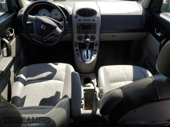 ✅ 2005 Saturn VUE • VIN: 5GZCZ63405S858969 • Lot: 47290685. Wystawiony na Copart z przebiegiem 130 381 mil. Bezpłatny archiwum sprzedaży aukcyjnych z USA i szczegółowy raport historii pojazdu na DreamBid. Zdjęcie 8.