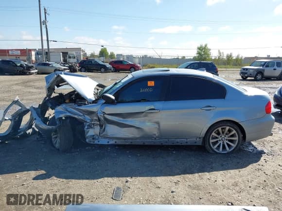 ✅ 2011 BMW 3 Series 328i xDrive • VIN: WBAPK7C53BA971853 • Лот: 43286481. Опубликован ранее на IAAI с пробегом Не указан. Бесплатный доступ к архиву аукционных продаж из США и подробный отчёт об истории автомобиля на DreamBid. Изображение 15.