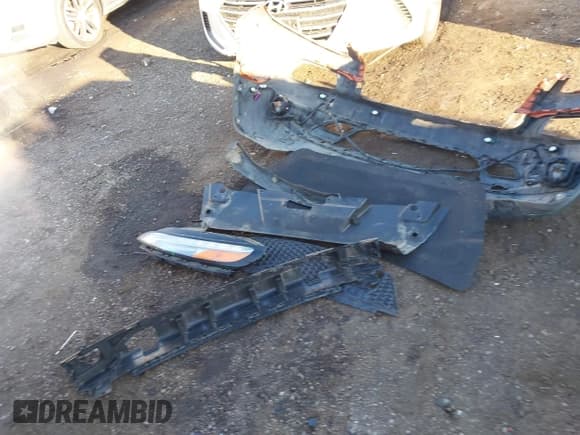 ✅ 2016 Jeep Cherokee Trailhawk • VIN: 1C4PJMBS2GW172619 • Lot: 43428758. Listed on IAAI with 145,885 mi. Free auction sales archive from the USA and detailed vehicle history report at DreamBid. Image 12.