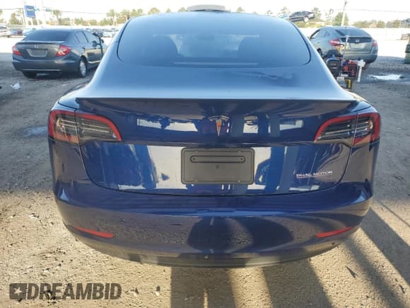 ✅ 2023 Tesla Model 3 Performance • VIN: 5YJ3E1EC5PF634178 • Lot: 52530845. Wystawiony na Copart z przebiegiem 22 618 mil. Bezpłatny archiwum sprzedaży aukcyjnych z USA i szczegółowy raport historii pojazdu na DreamBid. Zdjęcie 6.